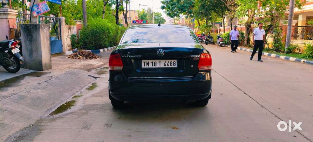 Volkswagen Vento 1.2 Tsi Highline Plus At, 2014, Petrol