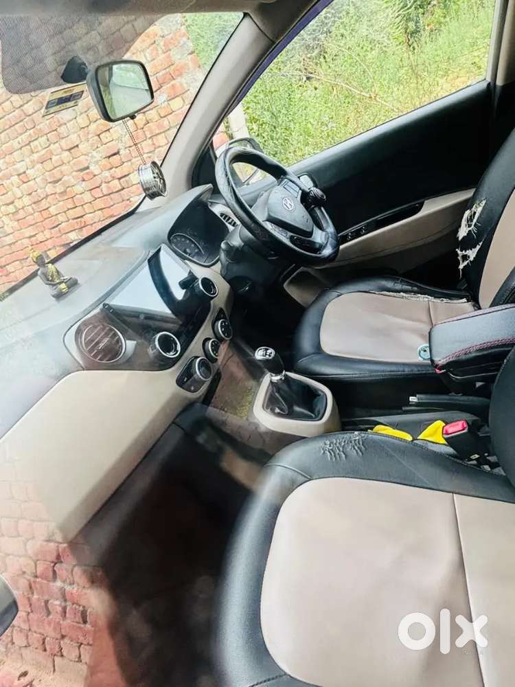 Hyundai Grand I10 Sportz 2017 Petrol