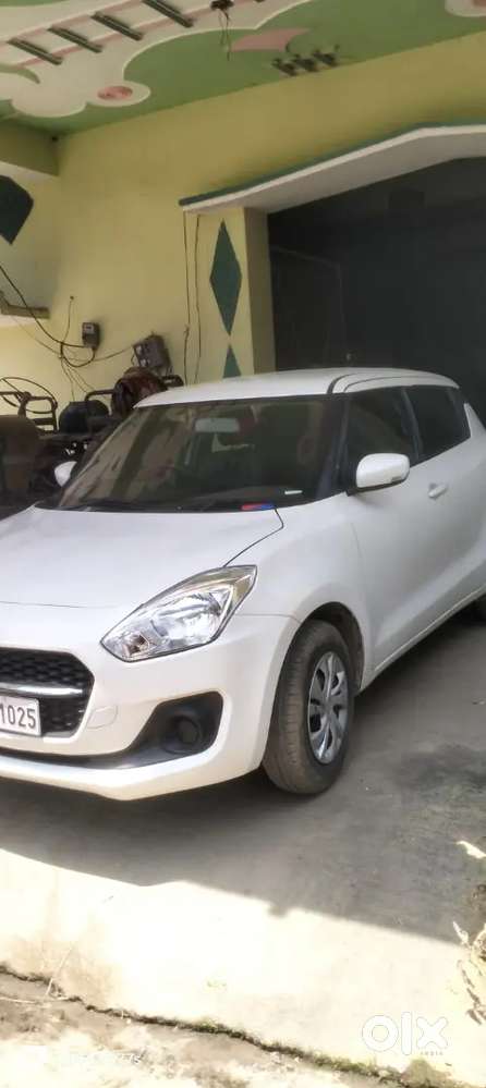 Maruti Suzuki Swift 2023 Petrol 30000 Km Driven