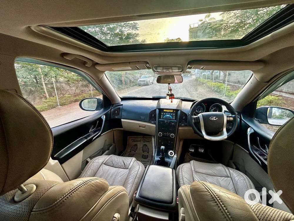 Mahindra Xuv500(top Model)  2017 Diesel  1st Owner