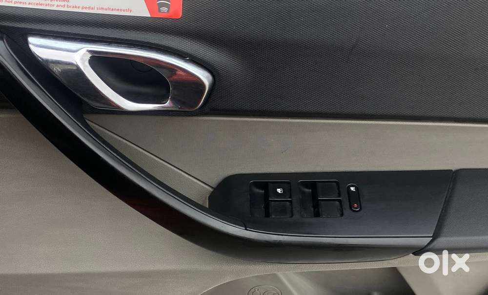 Tata Tiago 1.2 Revotron Xza, 2018, Petrol