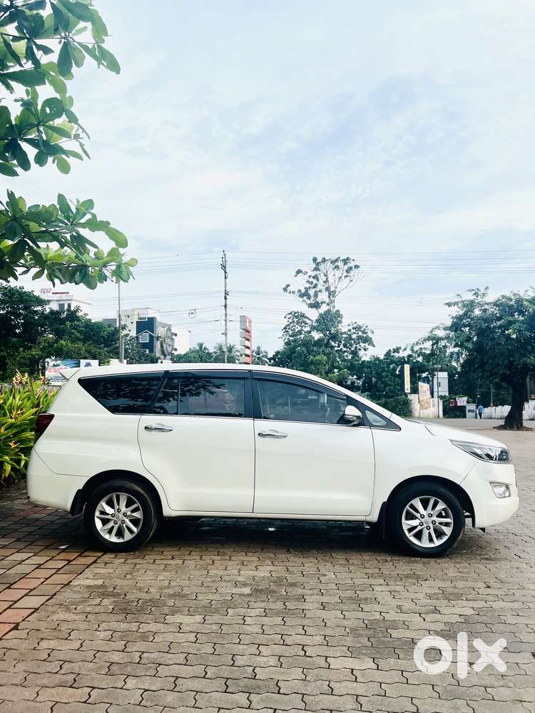 Toyota Innova Crysta 2.4 V 8 Str, 2020, Diesel