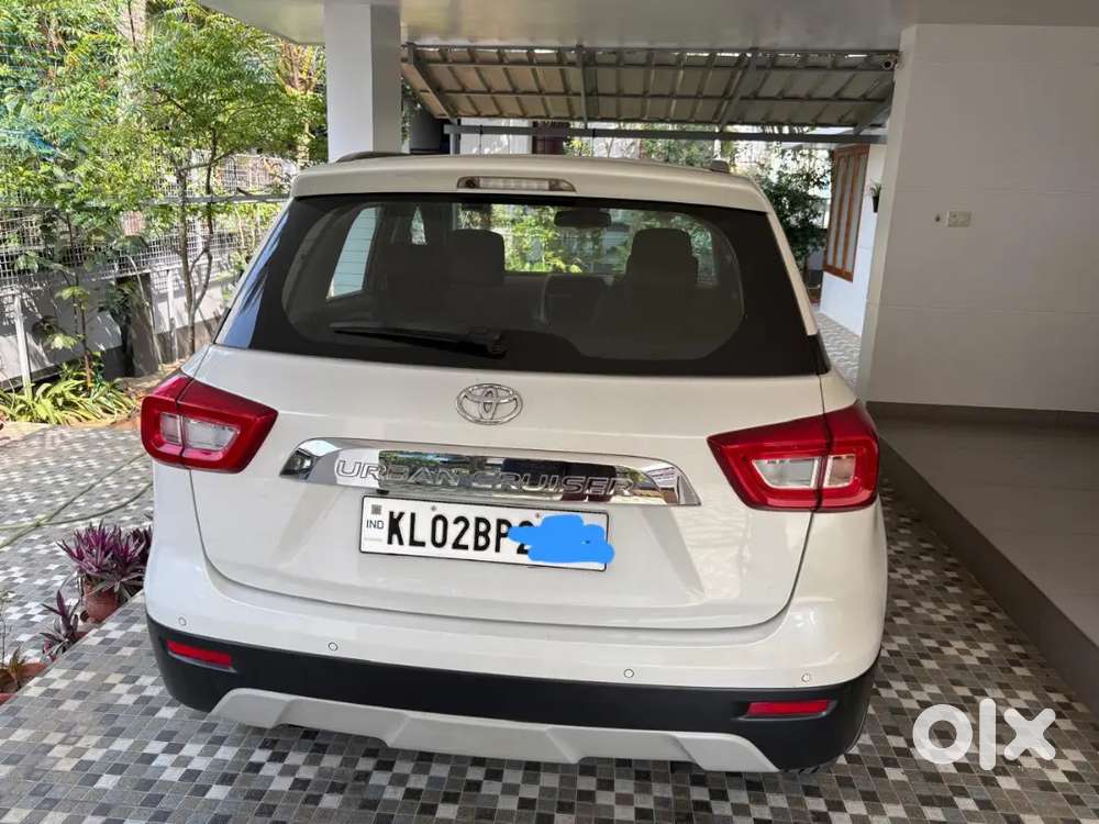 Urban Cruiser Premium Varient Automatic Company Service No Replacement