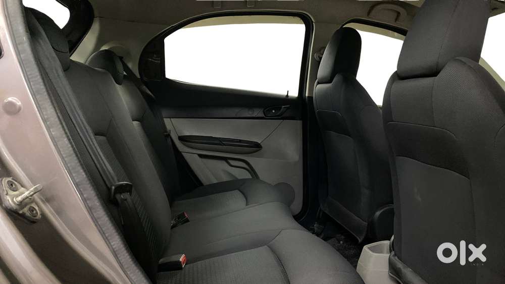Tata Tiago 1.2 Revotron Xt, 2017, Petrol