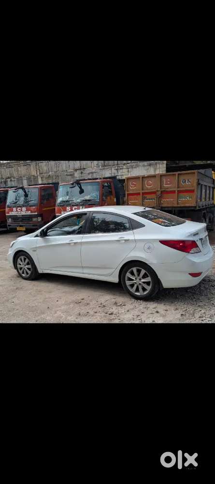 Hyundai Fluidic Verna Crdi 2013 Mileage 22km