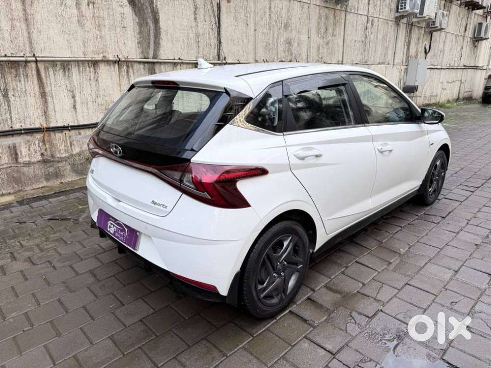 Hyundai I20 Sportz 1.2 Ivt, 2023, Petrol
