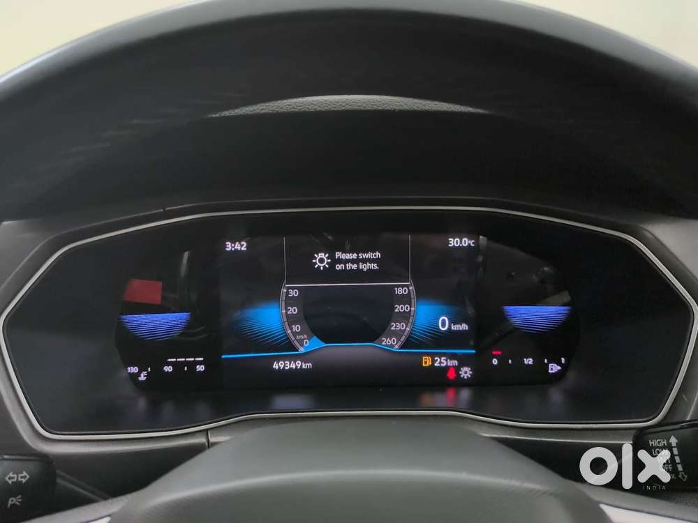 Volkswagen Taigun Topline 1.0 Tsi At (electric Seats), 2022, Petrol