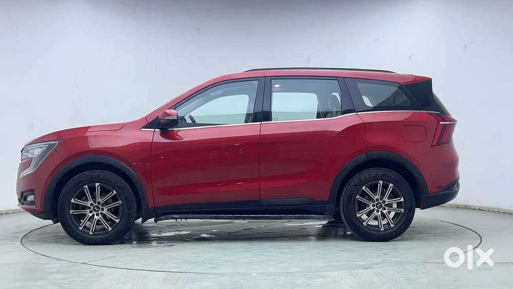 Mahindra Xuv700 2.0 Ax 7 Petrol At Str, 2024, Petrol
