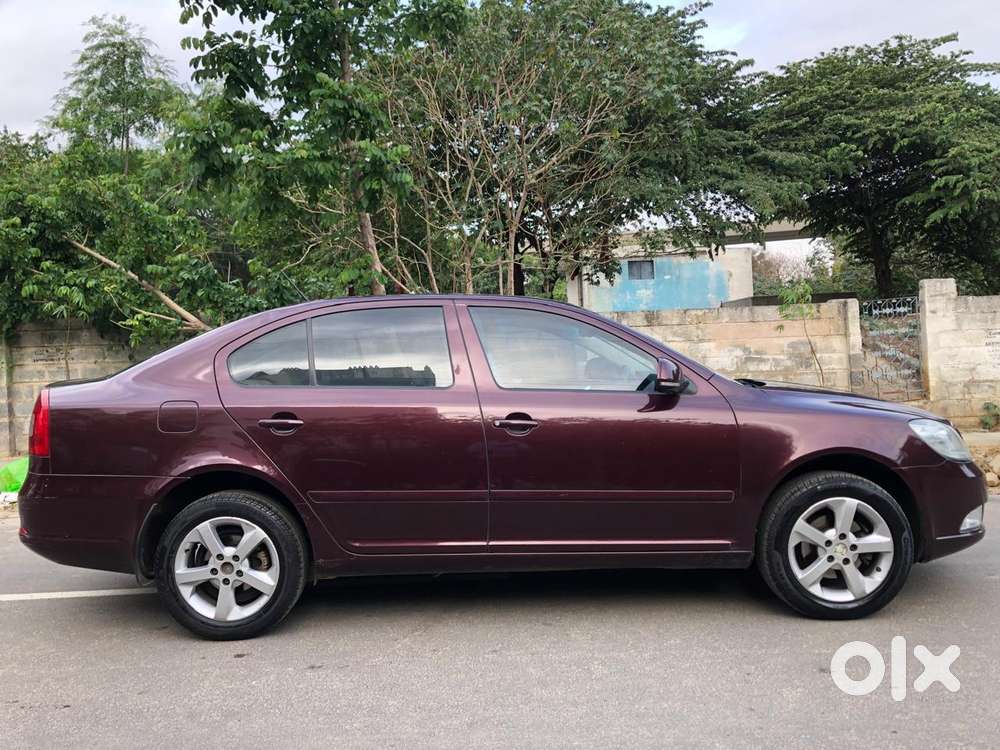 Skoda Laura Elegance 2.0 Tdi Cr Mt, 2013, Diesel