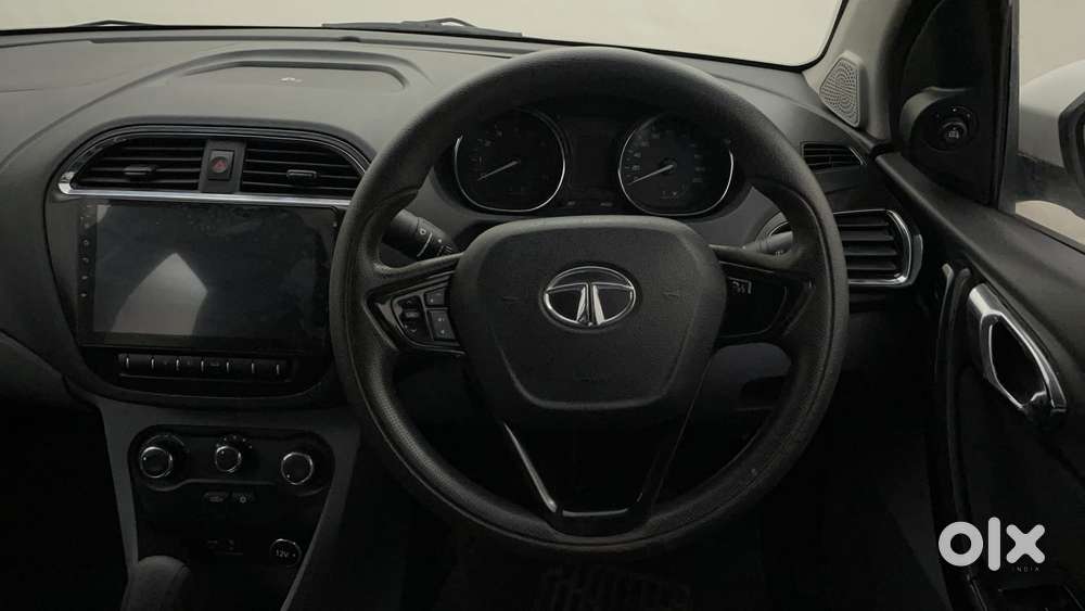 Tata Tigor Xza, 2018, Petrol