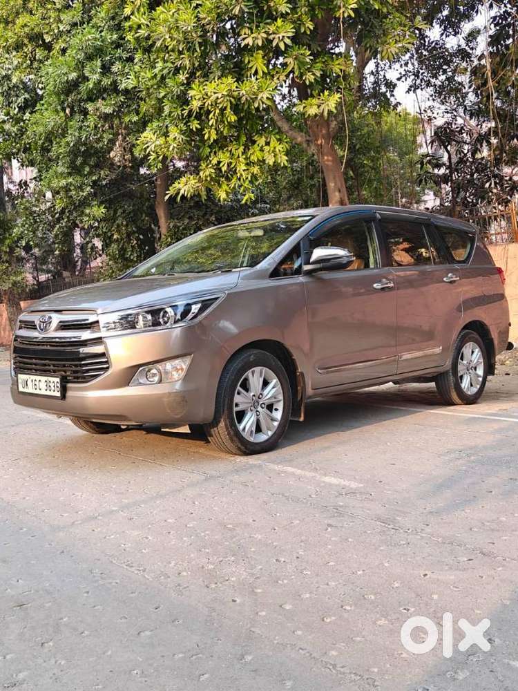 Toyota Innova Crysta