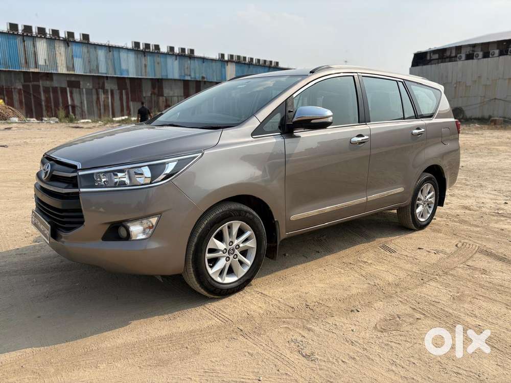Toyota Innova Crysta 2.4 Gx Mt, 2017, Diesel