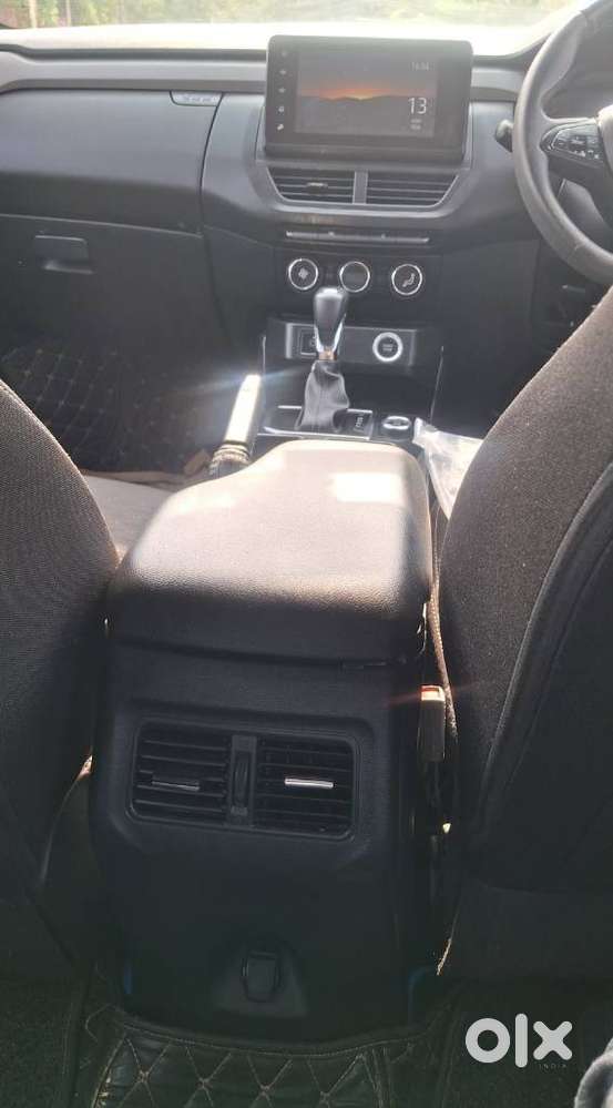 Renault Kiger, 2022, Petrol