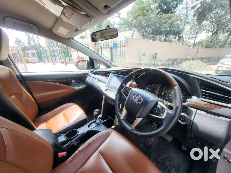 Toyota Innova Crysta 2.8 Zx At, 2016, Diesel