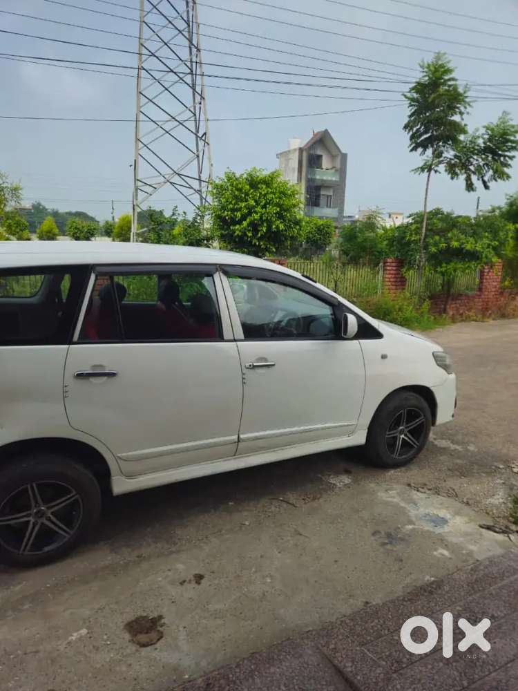 Toyota Innova 2013 4th Owner