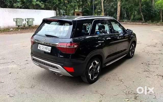 Hyundai Alcazar 2.0 Signature (o) Petrol At 7 Str, 2023, Petrol