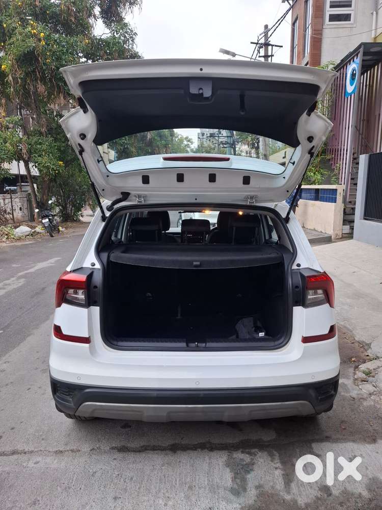 Skoda Kushaq 1.0 Tsi Style At (6 Airbags), 2022, Petrol