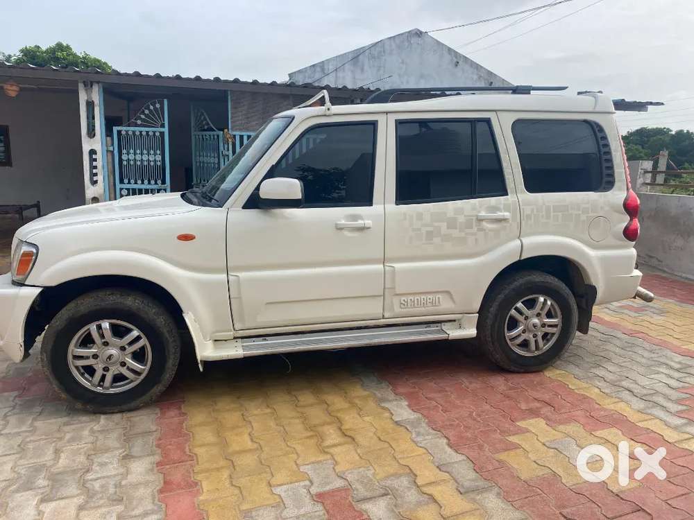 Mahindra Scorpio Vlx 2014