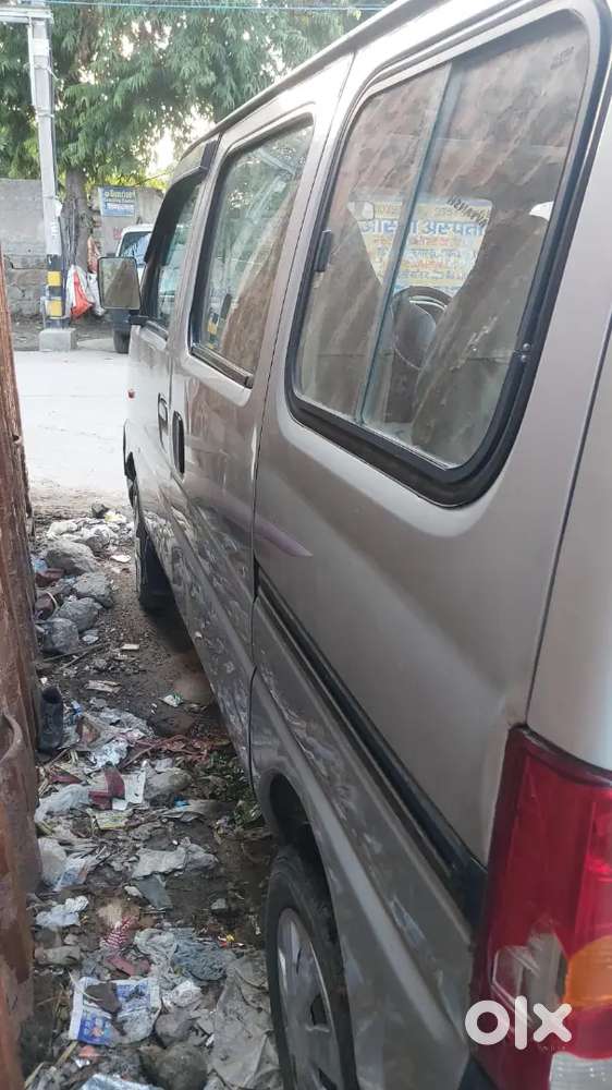 Maruti Eeco 5 Seater Cng/petrol