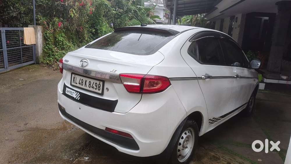 Tata Tigor Xe, 2017, Petrol