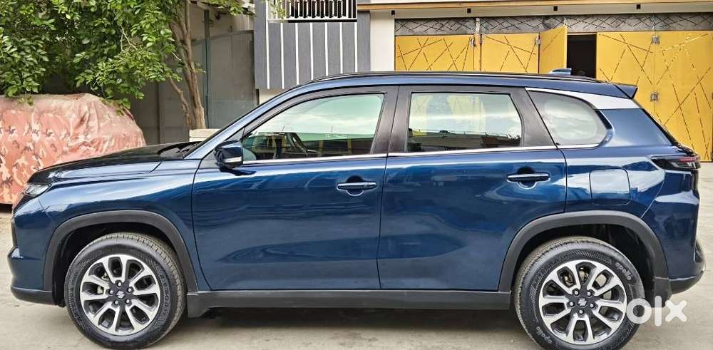 Maruti Suzuki Grand Vitara 1.5 Alpha Smart Hybrid At, 2023, Petrol