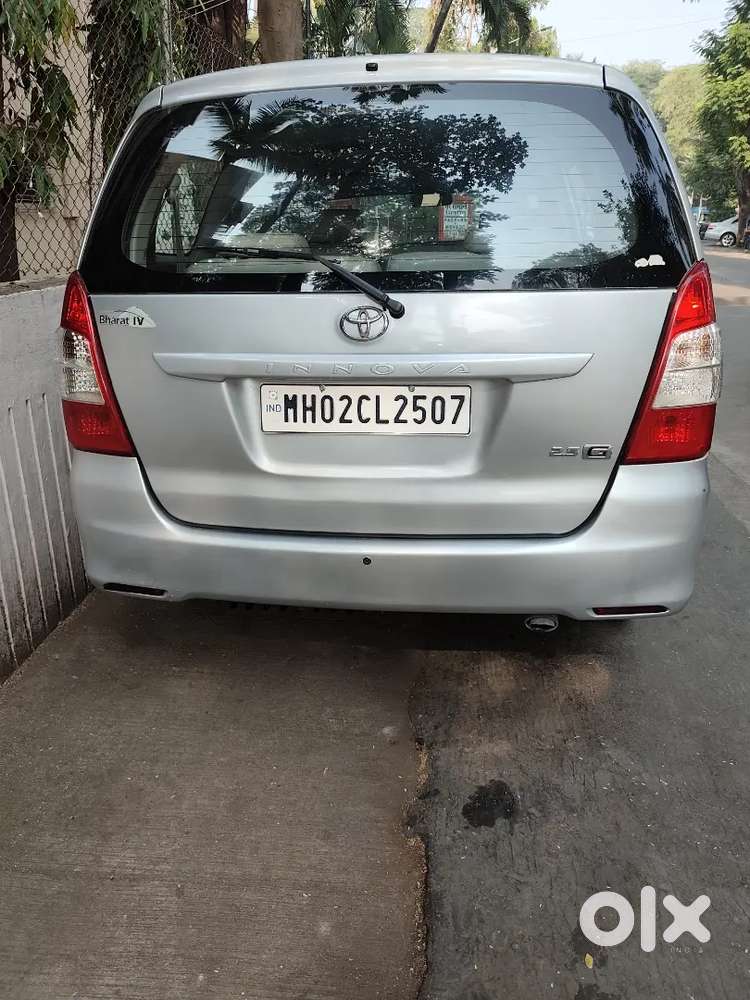 Toyota Innova 2012