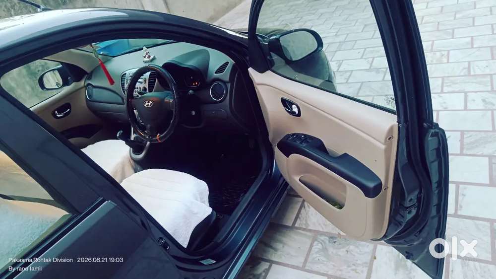 Hyundai I10 Sportz Petrol 2011 With New Tyre,new Suspension
