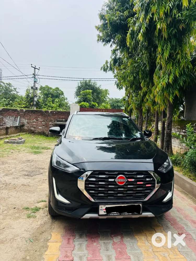 Nissan Magnite Turbo 2024 Petrol Well Maintained