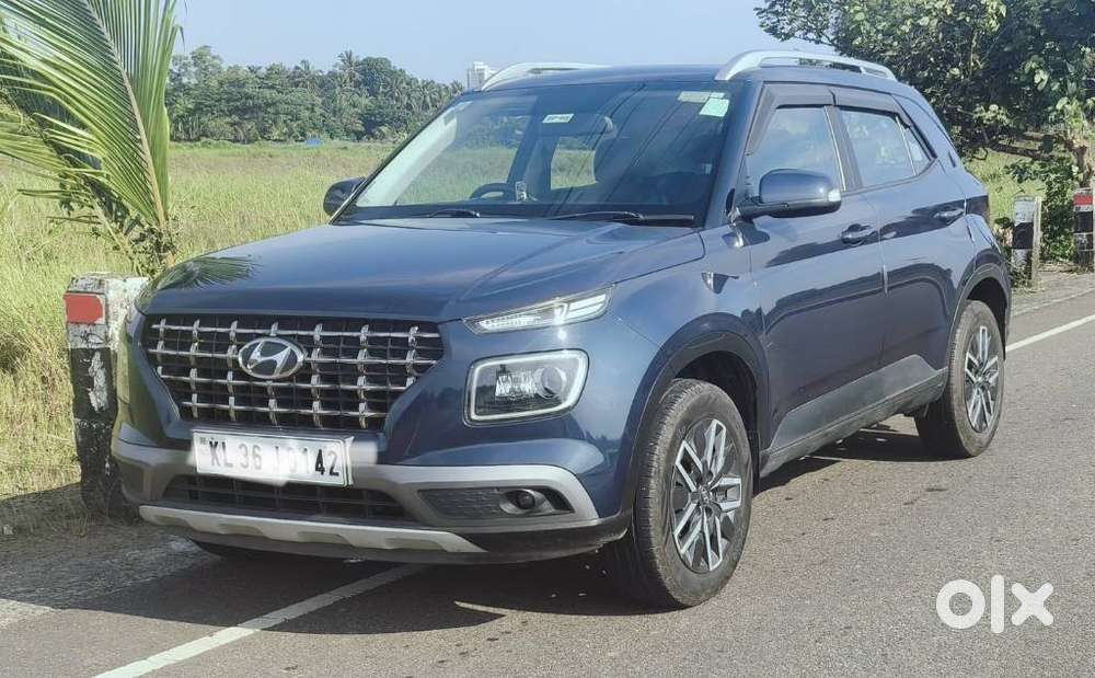 Hyundai Venue Sx (o) Mt 1.5 Diesel, 2022, Diesel