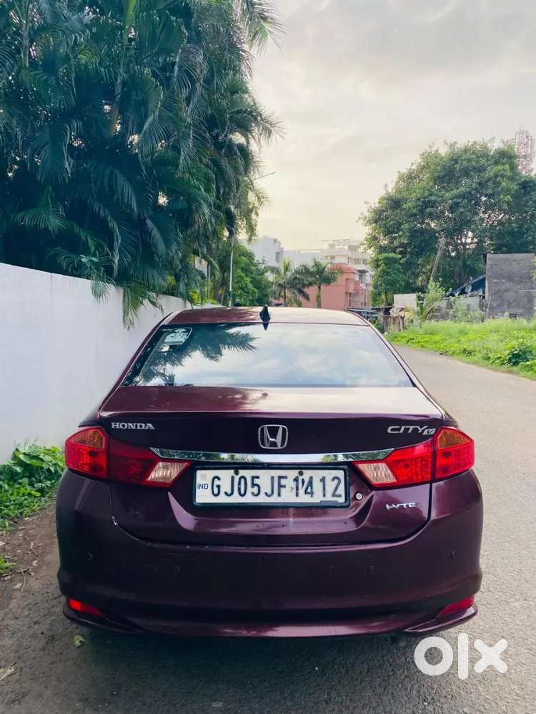 Honda City 1.5 V 2014
