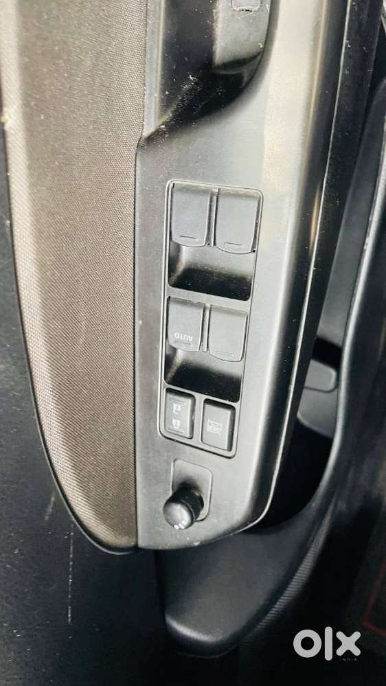 Maruti Suzuki Swift Vxi + Manual, 2013