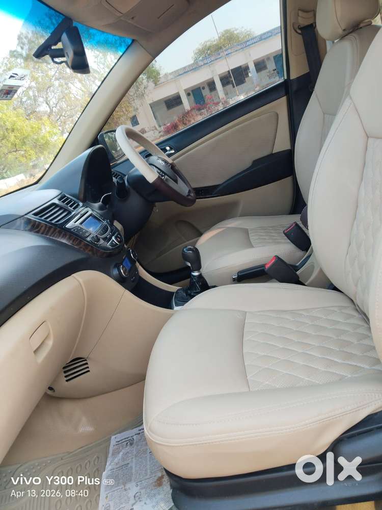 Hyundai Verna Crdi Vgt Sx 1.5, 2011, Diesel