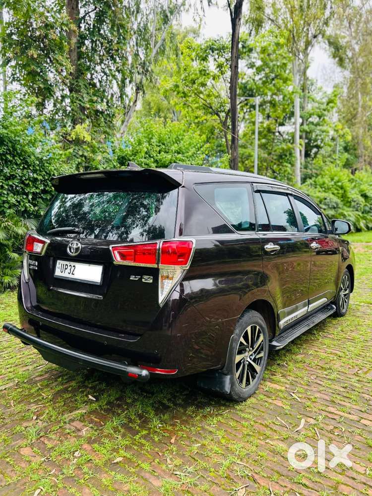 Toyota Innova Crysta, 2022, Petrol