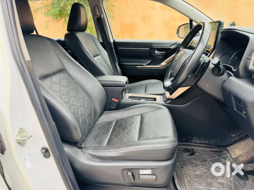 Maruti Suzuki Invicto Alpha Plus 7str, 2024, Petrol