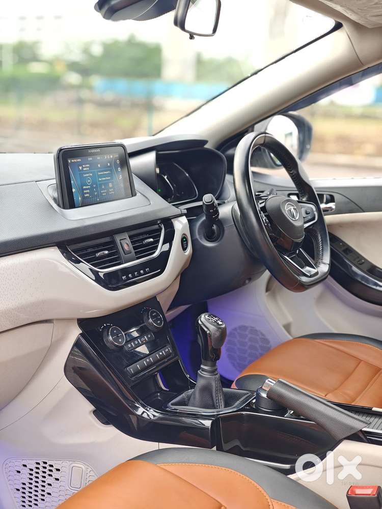 Tata Nexon Xz Plus (hs), 2022, Petrol