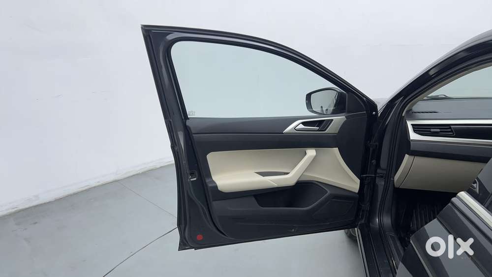 Volkswagen Virtus 1.0 Topline Tsi, 2023, Petrol