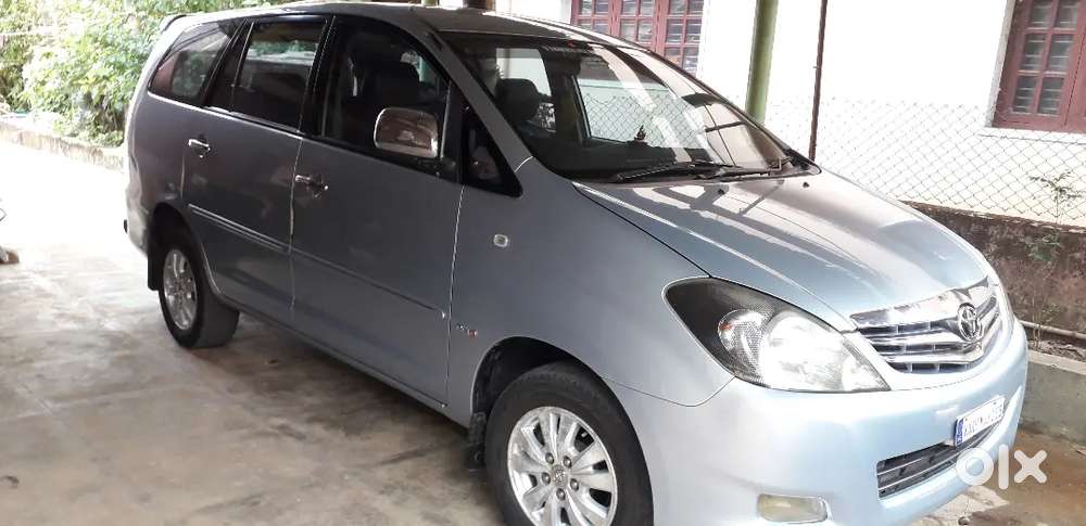 Toyota Innova 2009