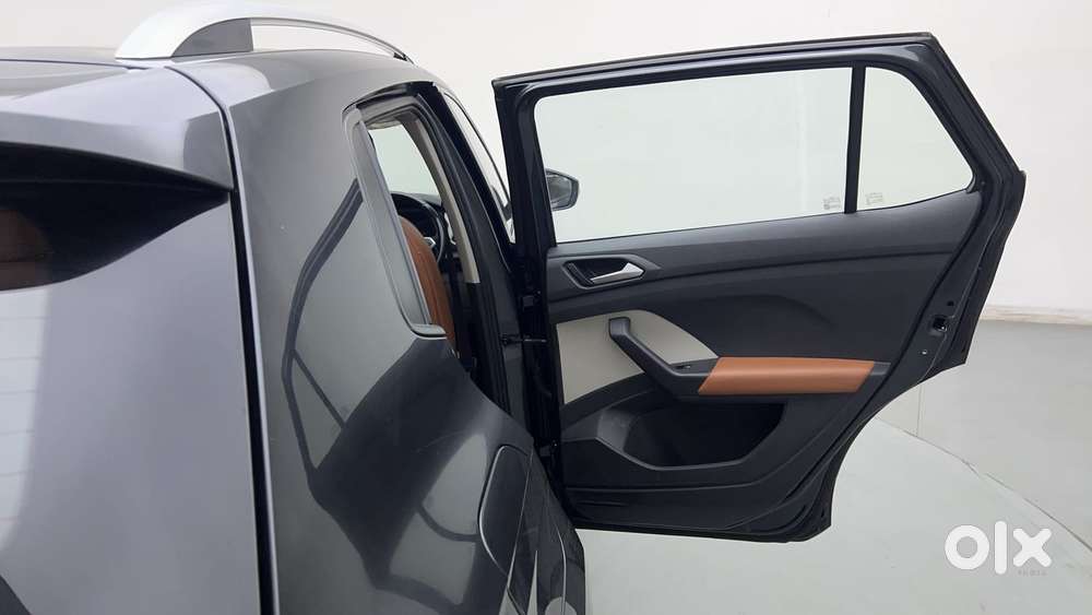 Volkswagen Taigun 1.0 Tsi Highline At, 2021, Petrol