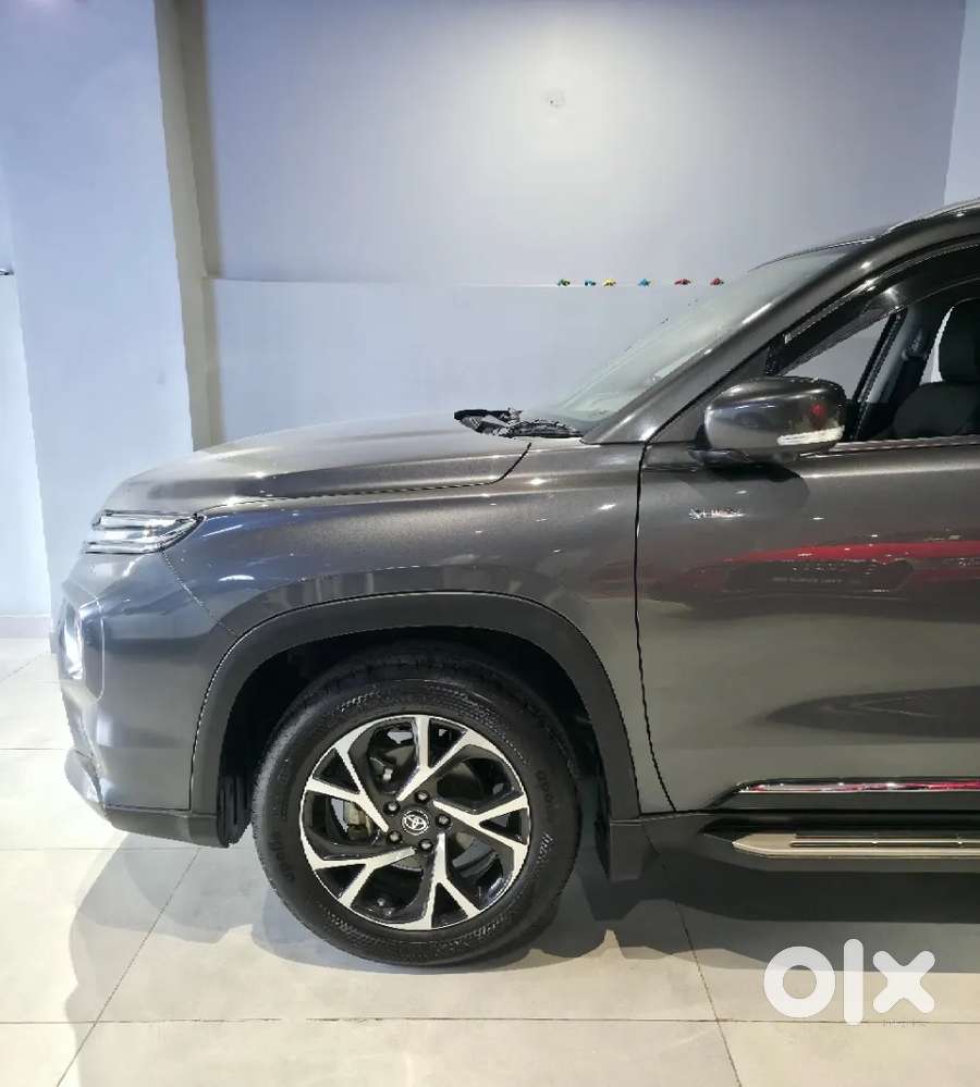 Toyota Urban Cruiser Hyryder, 2025, Petrol