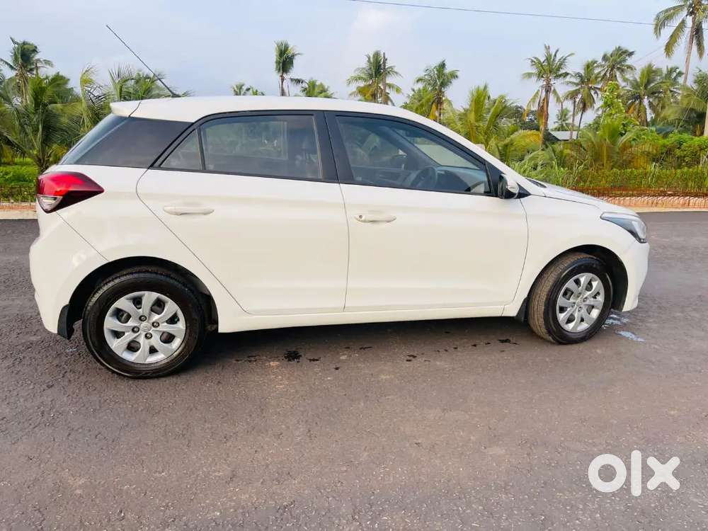 Hyundai I20 2017 Diesel 235000 Km Driven