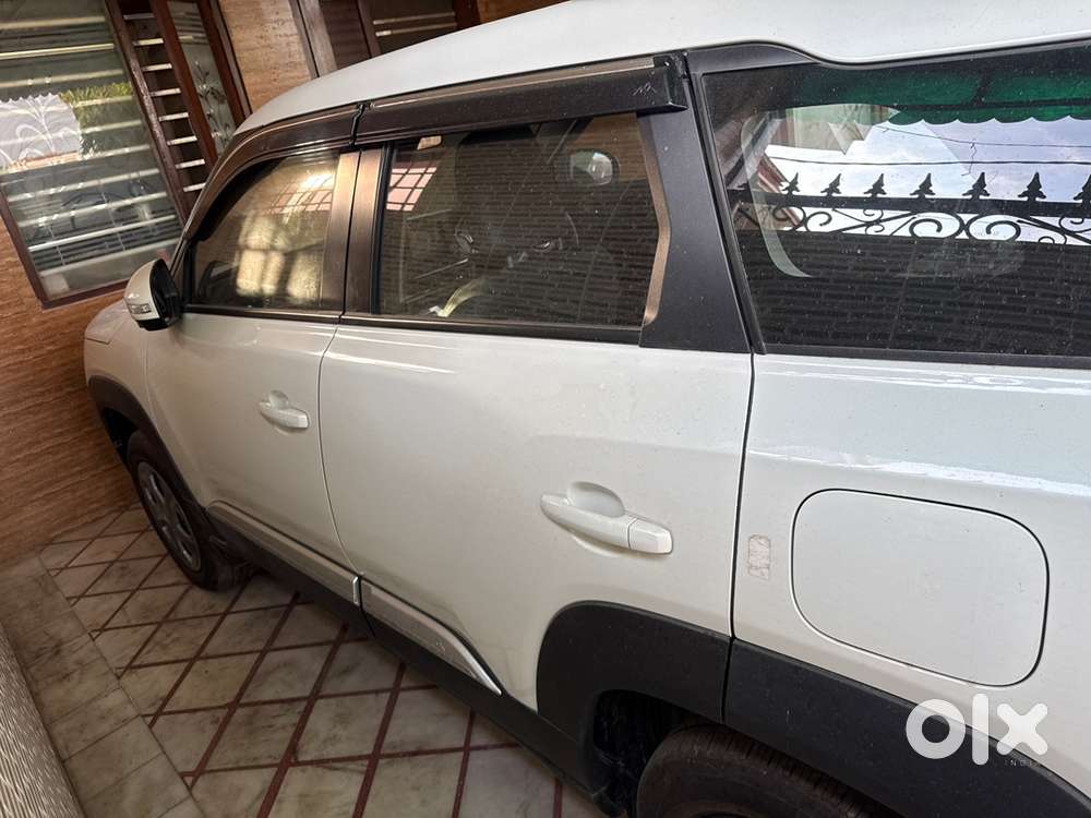 Maruti Suzuki Brezza Petrol Manual Vxi At 2016