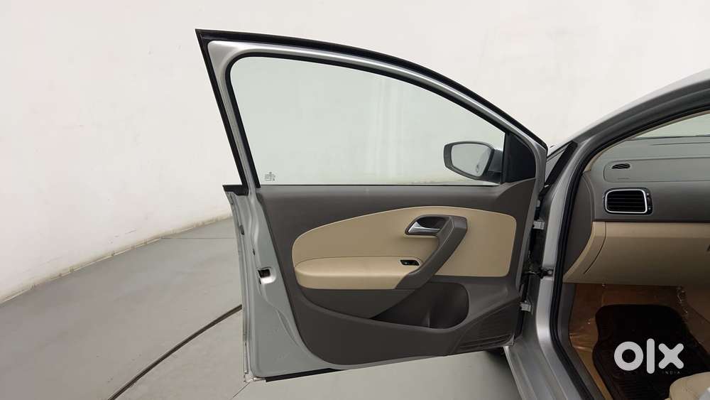 Volkswagen Vento 2010-2013 Petrol Highline, 2016, Petrol