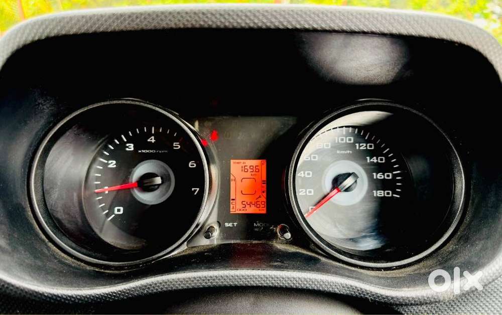 Mahindra Tuv 300 T4 Plus, 2019, Diesel