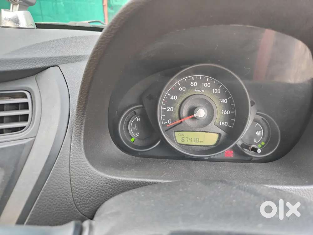 Hyundai Eon 2015 Petrol 67000 Km Driven With Touch Screen