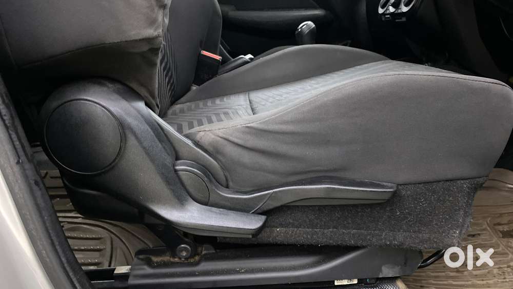 Maruti Suzuki Swift 2018 Vxi, 2019, Petrol