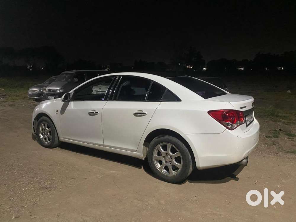 Chevrolet Cruze 2012 Diesel 150000 Km Driven