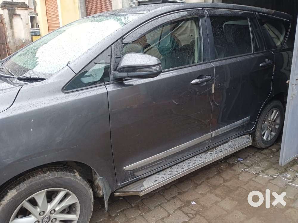 Toyota Innova Crysta 2017