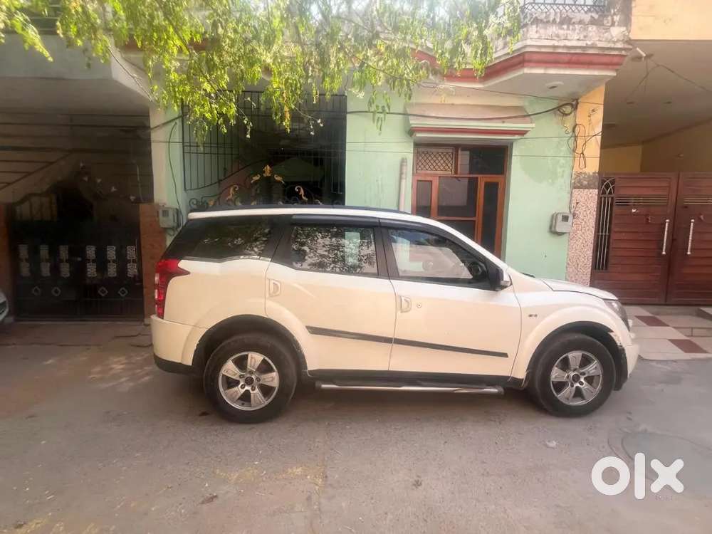 Mahindra Xuv500 W8 2012