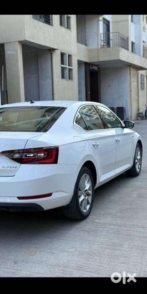 Skoda Superb L&k 2.0 Tdi At, 2017, Diesel
