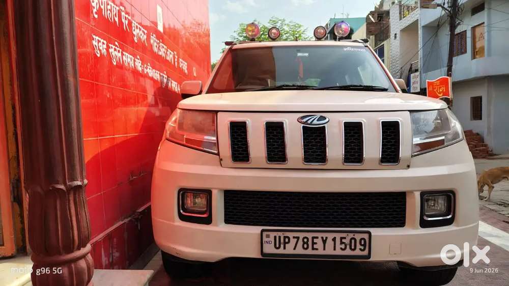 Mahindra Tuv 300 T8 Top Model  All Documents Complete